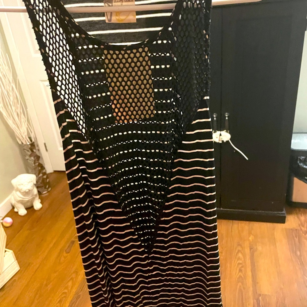 BNWT  dress/beach cover up 😍